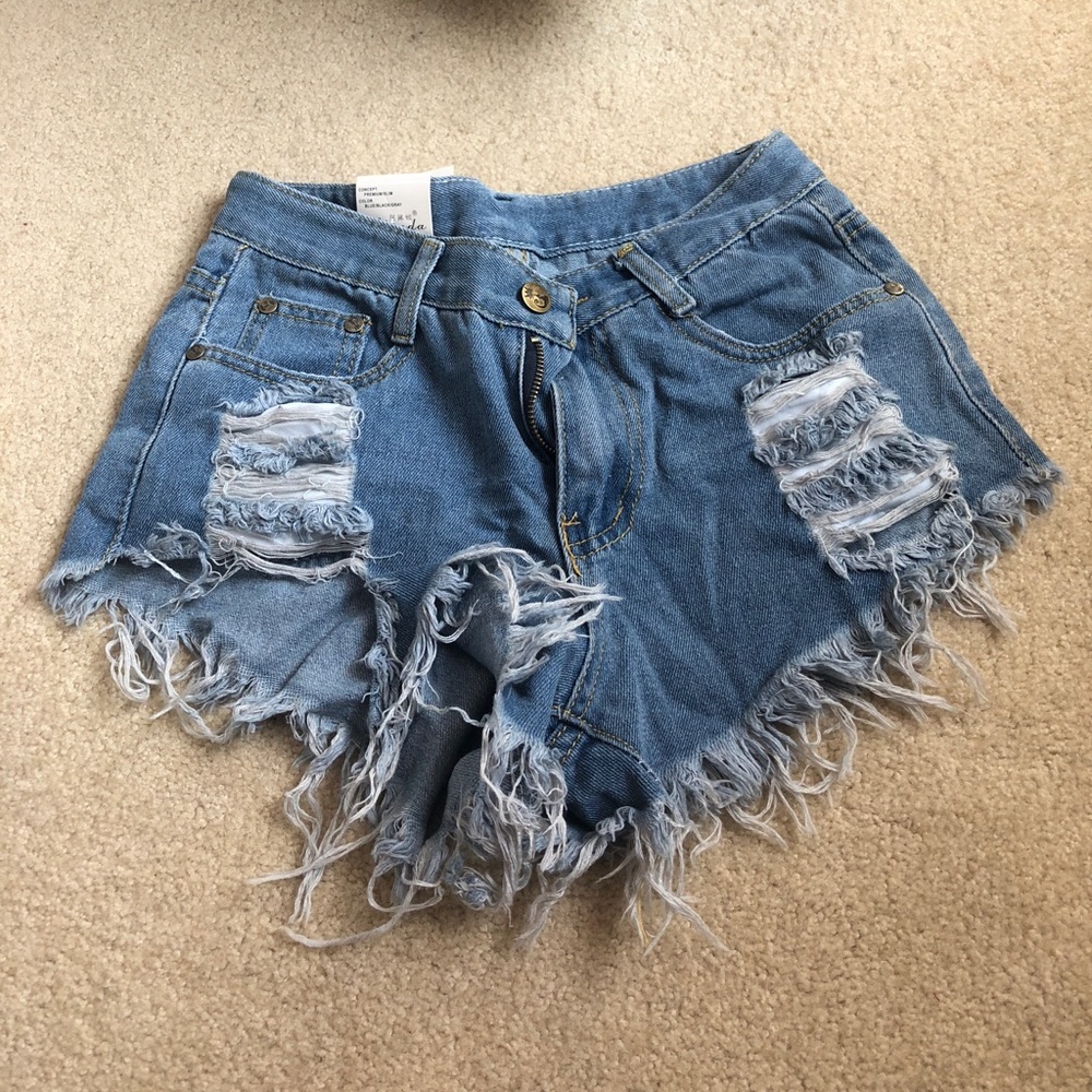 High waisted frayed shorts
